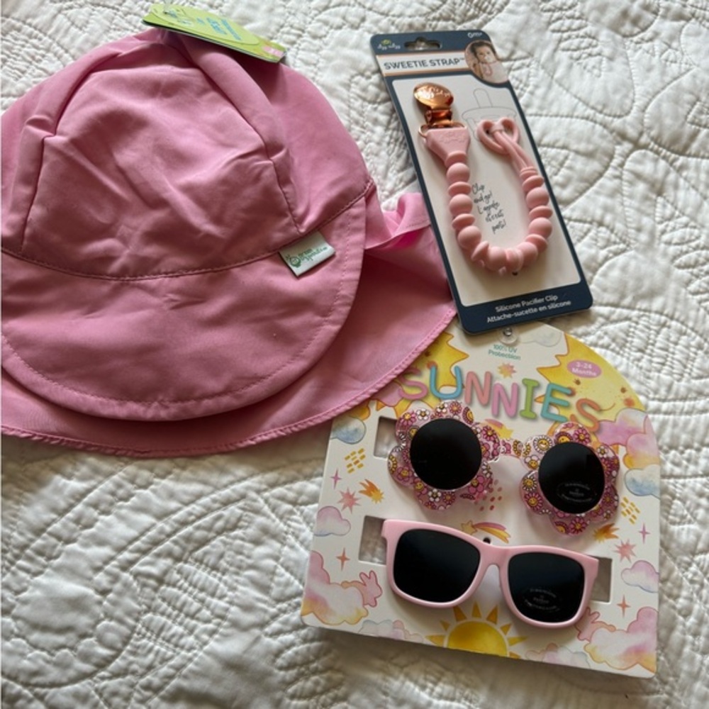 SUNNY SUMMER SET☀️for your little gal🩷 see photos for all the details!